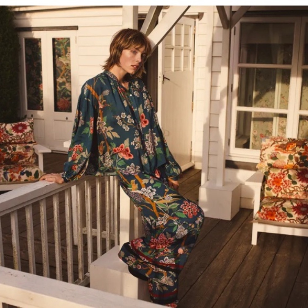 Brand new with tag H&M GP & J Baker Blue Floral Wide-Leg Pants - Picture 4 of 9